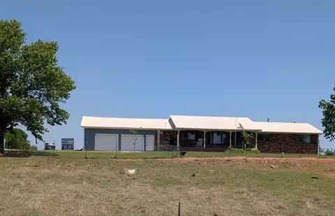 Exterior - 354504 E 980 Rd, Prague, OK 74864 photo 2 of 4