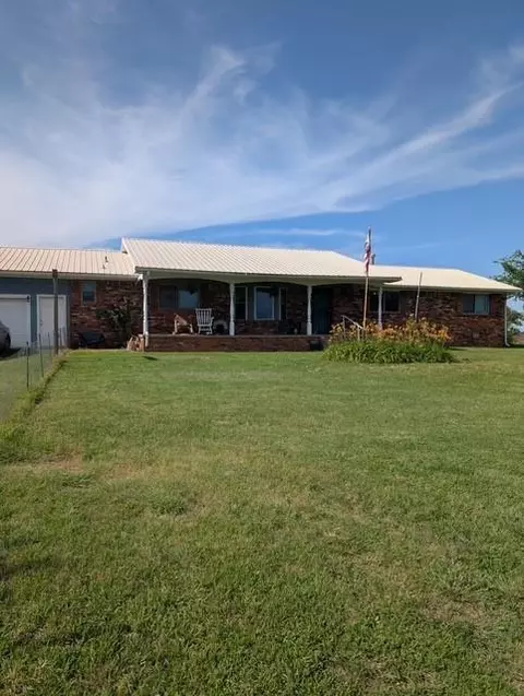354504 E 980 Rd, Prague, OK 74864
