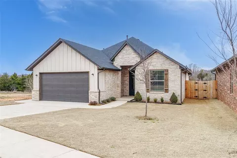 1219 Colonial Ave, Tuttle, OK 73089 photo 3