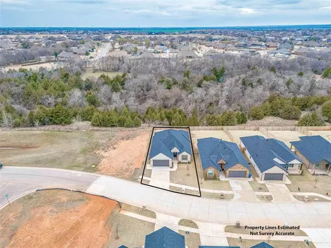 1219 Colonial Ave, Tuttle, OK 73089 photo 2