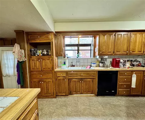 1014 S 8th St, Chickasha, OK 73018 photo 14