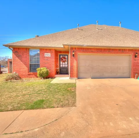 17201 Cedar Dr, Edmond, OK 73012