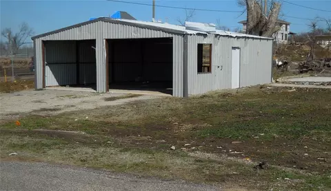 4 E Tahlequah Ave, Sulphur, OK 73086