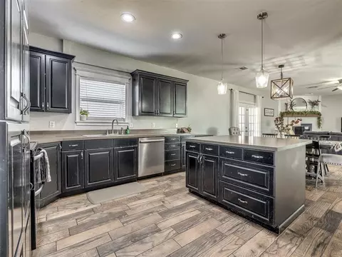 220 Stonegate Dr, Guthrie, OK 73044 photo 18