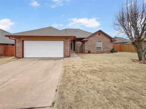 705 Firelane Rd, Edmond, OK 73003