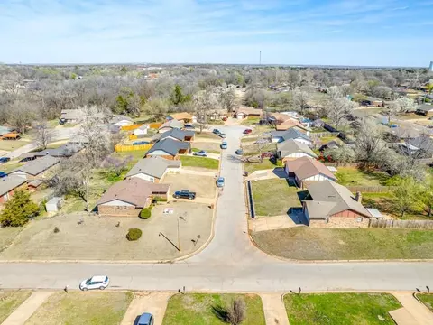 337 Robbin Cir, Noble, OK 73068 photo 4