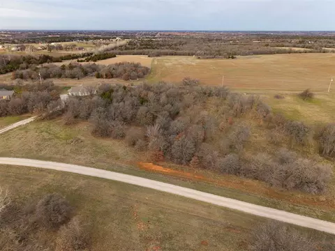 9085 Liberty Run Rd, Guthrie, OK 73044