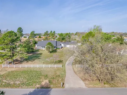 13004 Coker Rd, Shawnee, OK 74804