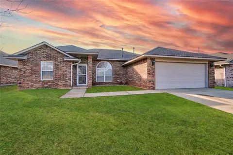 17309 Bronze Ln, Edmond, OK 73012