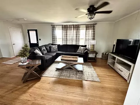 908 E North Boundary St, Sentinel, OK 73664 photo 3