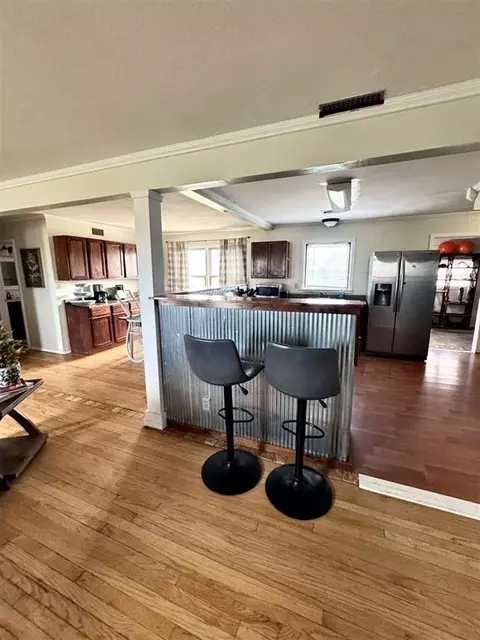 908 E North Boundary St, Sentinel, OK 73664 photo 5