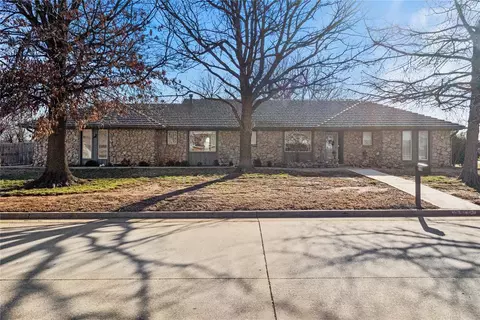 518 N Bluebird Way, Mustang, OK 73064