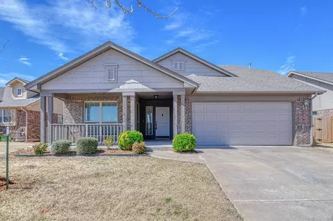 18601 Cola Dr, Edmond, OK 73012