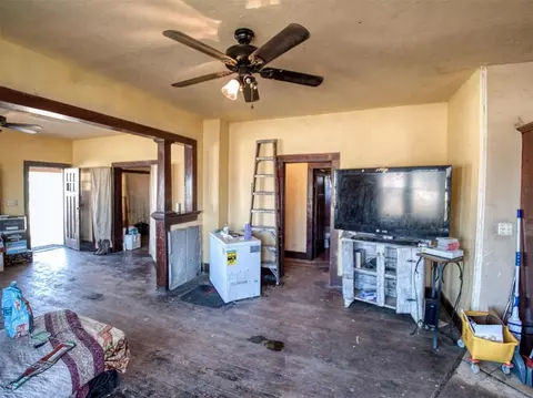 209 E Main, Prague, OK 74864 photo 17