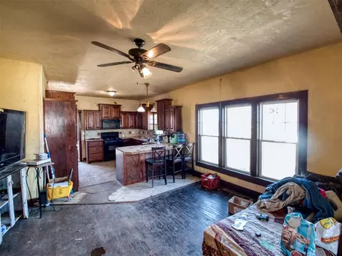 209 E Main, Prague, OK 74864 photo 14