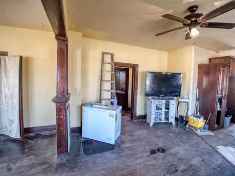 209 E Main, Prague, OK 74864 photo 18