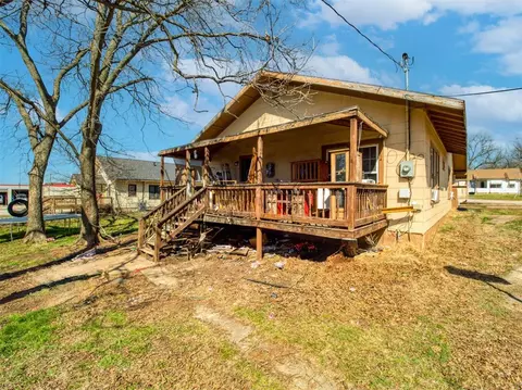 209 E Main, Prague, OK 74864 photo 9