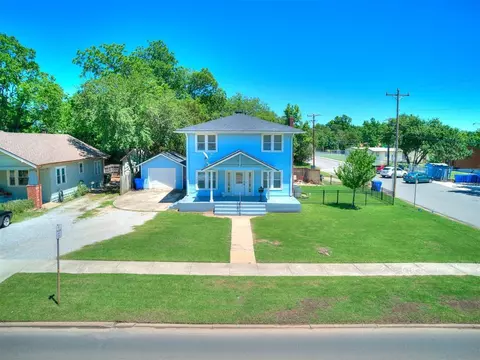 821 Classen Blvd, Norman, OK 73071