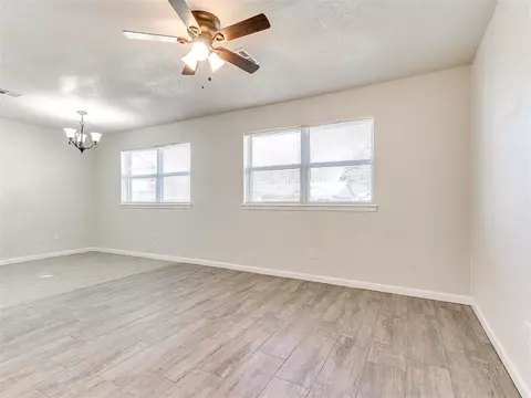 219 Stanton Dr, Norman, OK 73071 photo 5