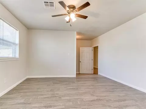 219 Stanton Dr, Norman, OK 73071 photo 6