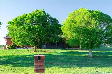 627 W Washington St, Piedmont, OK 73078