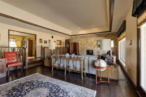 Living - 1120 Par Ave, Guthrie, OK 73044 photo 7 of 11