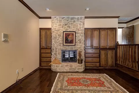 Living - 1120 Par Ave, Guthrie, OK 73044 photo 11 of 11