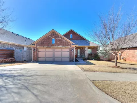 3316 Mount Mitchell Ln, Norman, OK 73069