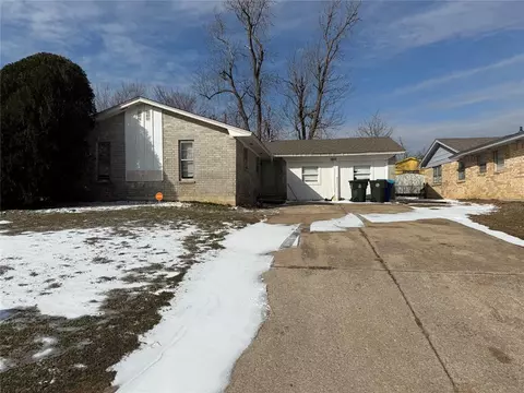 1601 Mcgregor Dr, Midwest City, OK 73130