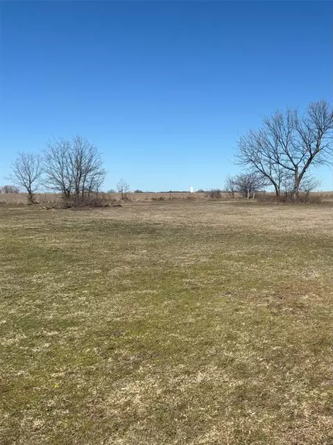 7 Magnolia Dr, Pauls Valley, OK 73075