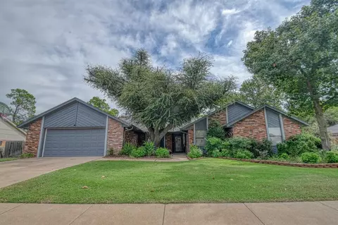2103 Martingale Dr, Norman, OK 73072