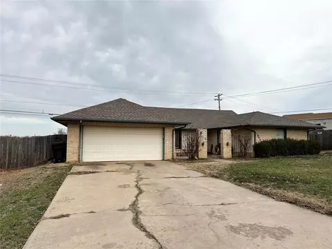 10824 Bayberry Dr, Oklahoma City, OK 73162