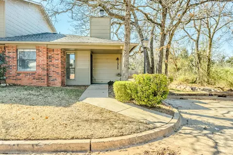 1317 Greenfern Ln, Edmond, OK 73034