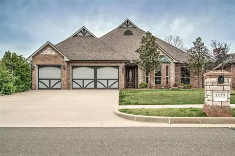 3332 Garden Hill Dr, Edmond, OK 73034