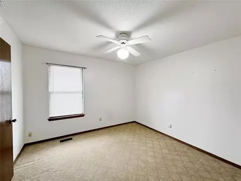 206 Loch Loop, Yukon, OK 73099 photo 18