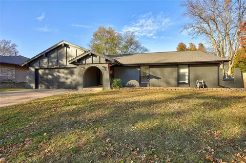 6733 E 93rd St, Tulsa, OK 74133 photo 2