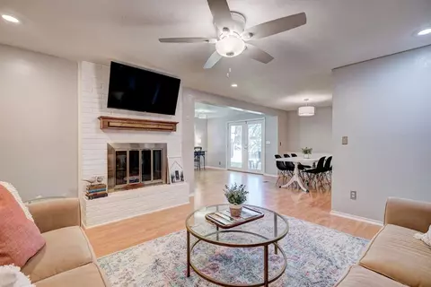 3201 Meadow Ln, Edmond, OK 73013