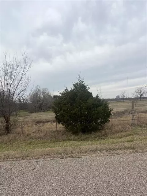 8325 Ridgeway Rd, Oklahoma City, OK 73111