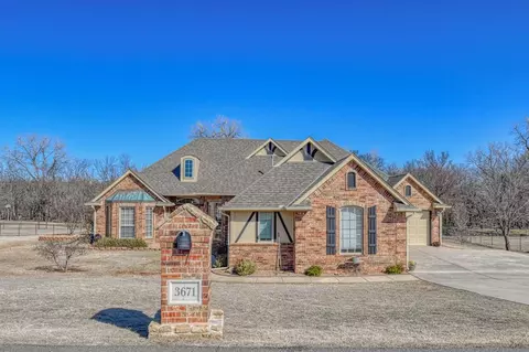 3671 Stonebrook Dr, Norman, OK 73072