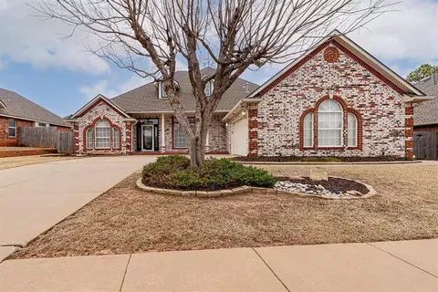 5408 NW 121st St, Oklahoma City, OK 73162