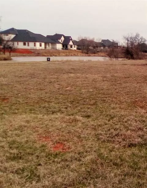 13401 N Emerald Island Dr, Oklahoma City, OK 73142