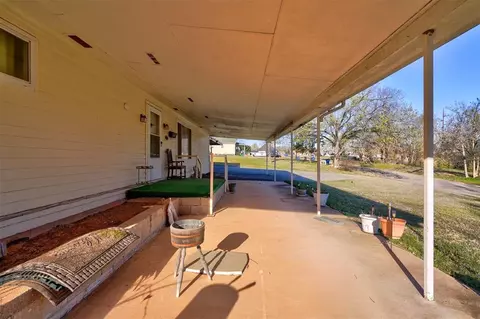 1515 E Harrison Ave, Guthrie, OK 73044 photo 4