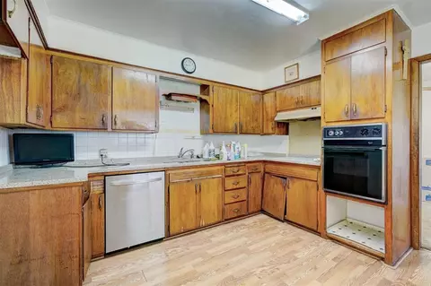 1515 E Harrison Ave, Guthrie, OK 73044 photo 12