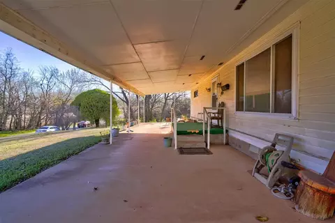 1515 E Harrison Ave, Guthrie, OK 73044 photo 5