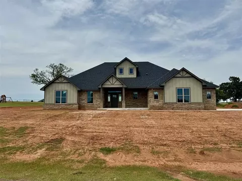 976 County Street 2984, Blanchard, OK 73010