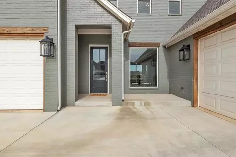 2432 Ridge Pine Rd, Edmond, OK 73034 photo 3