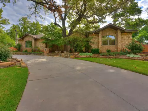 1031 S Flood Ave, Norman, OK 73072