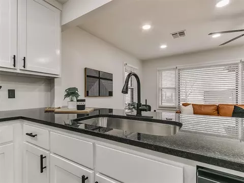 325 S 4th St, Mcloud, OK 74851 photo 20