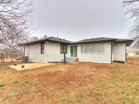 325 S 4th St, Mcloud, OK 74851 photo 48