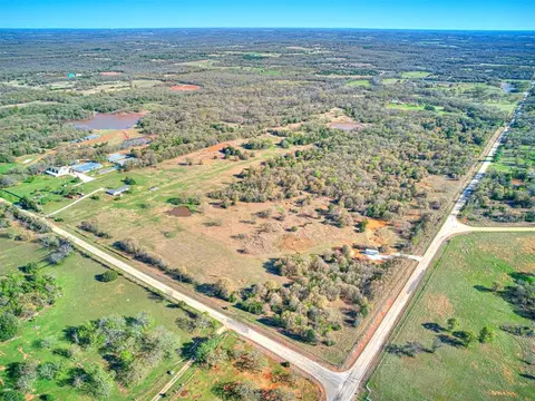 31097 Gaddy Rd, Macomb, OK 74852 photo 2